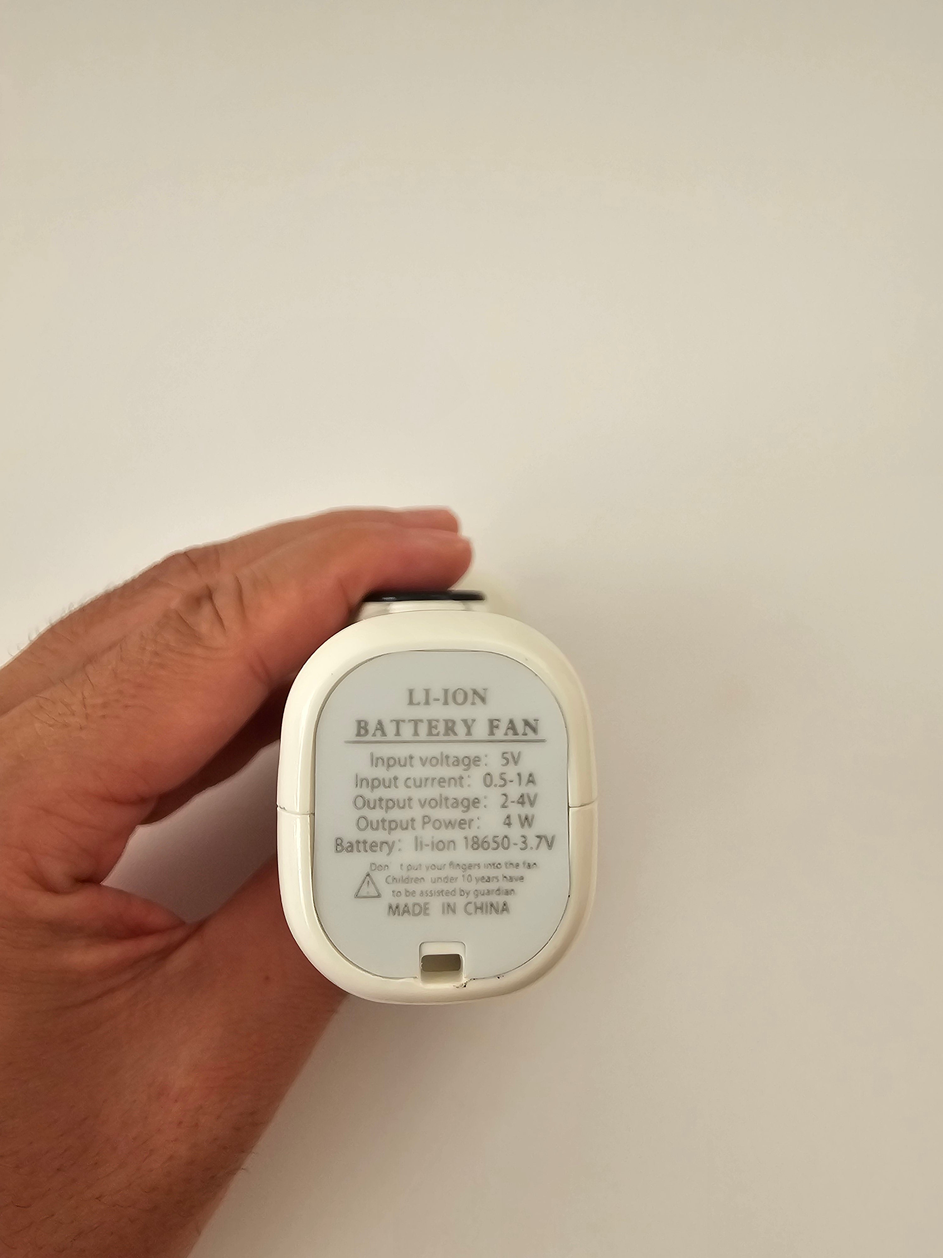 Digital High-Speed Handheld Fan – 199 Wind Speed Levels, Ultra Mini & Powerful Airflow