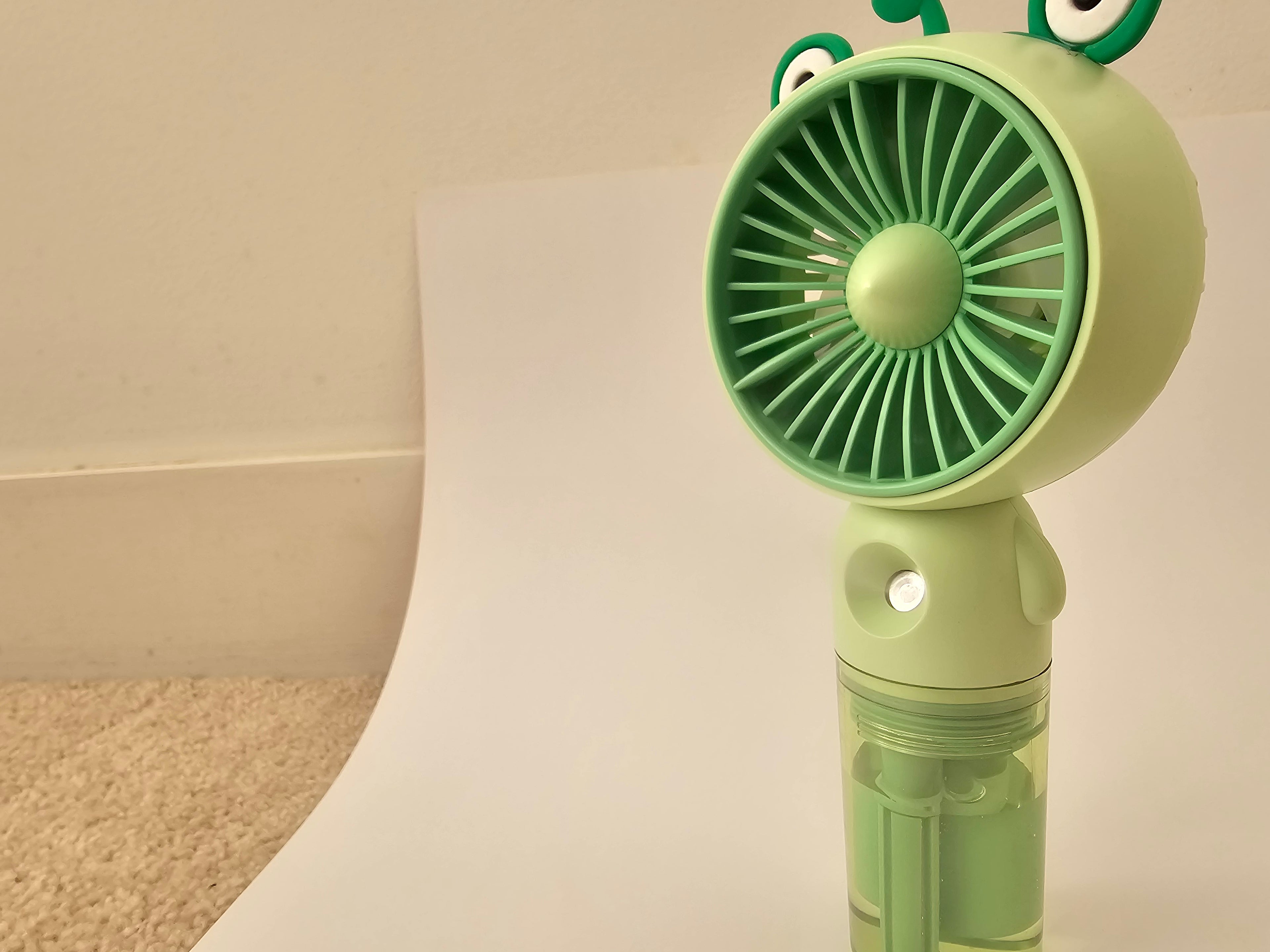Frog Mist Spray Handheld Fan – Portable USB Rechargeable Cooling Fan